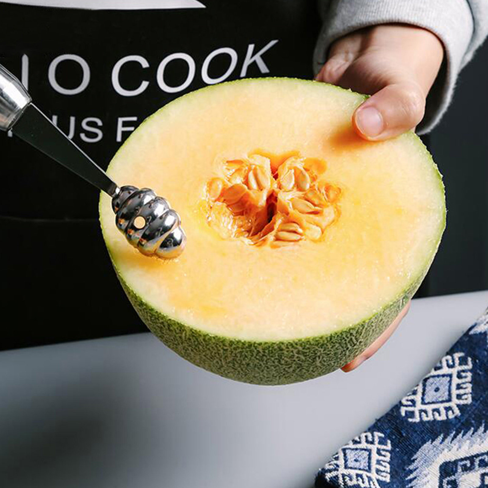 Kitchen Gadgets Kitchen - ช้อนตักผลไม้สแตนเลส 1 ชิ้น ทนต่อการกัดกร่อน ด้ามจับเรียบลื่น อุปกรณ์ครัวสำหรับบ้าน