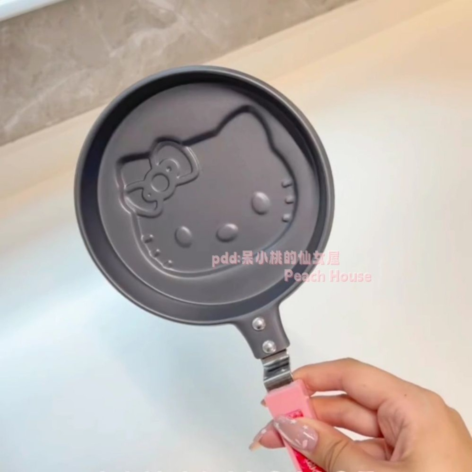 กระทะแพนเค้ก/ไข่ลายการ์ตูนเฮลโ - Kitchen Gadgets In Japan บทวิจารณ์และราคา