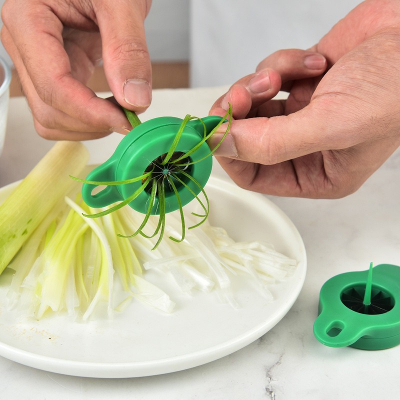 เครื่องตัดต้นหอมสแตนเลส รูปดอก - Kitchen Gadgets Wirecutter บทวิจารณ์และราคา